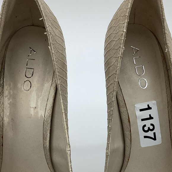 040. ALDO Beige Platform Snakeskin Pumps EUC Size 9 - Picture 4 of 6